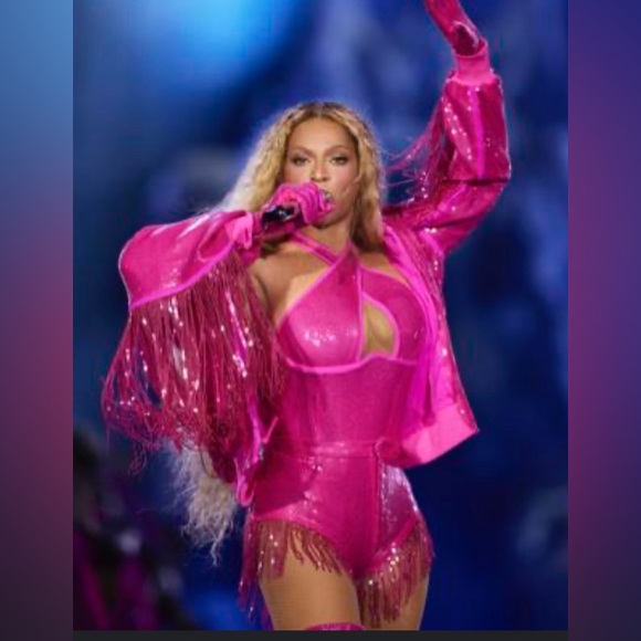 Bey Cozy in these Hot Pink sequin Ivy park x Adidas shorts BNWT 💕 - Picture 4 of 4